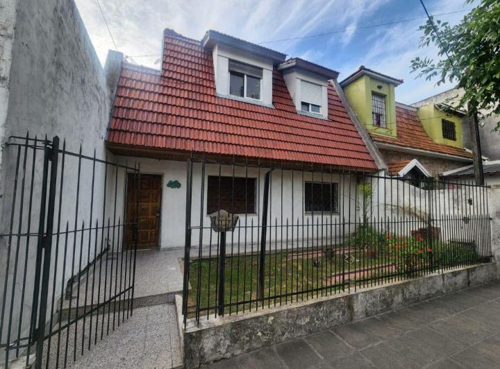 Casa · 98m² · 6 Ambientes