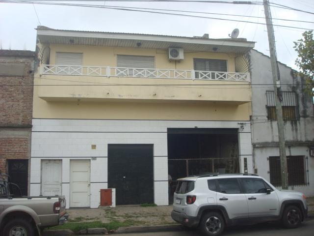 Casa · 1ha · 5 Ambientes · 1 Cochera