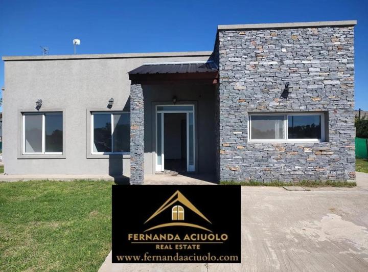 Casa · 115m² · 5 Ambientes · 2 Cocheras