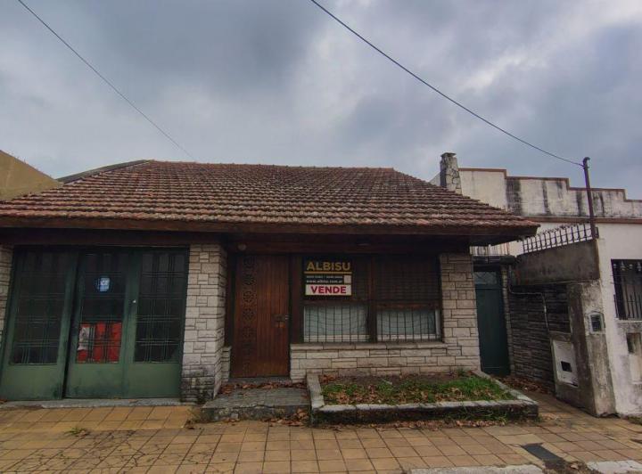 Casa · 155m² · 5 Ambientes · 1 Cochera