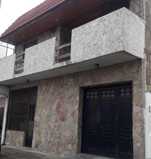 Casa · 197m² · 7 Ambientes · 1 Cochera