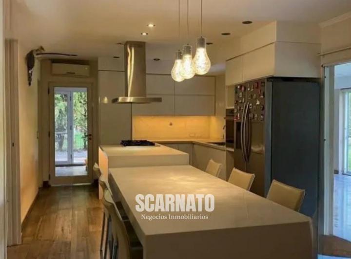 Casa · 850m² · 6 Ambientes