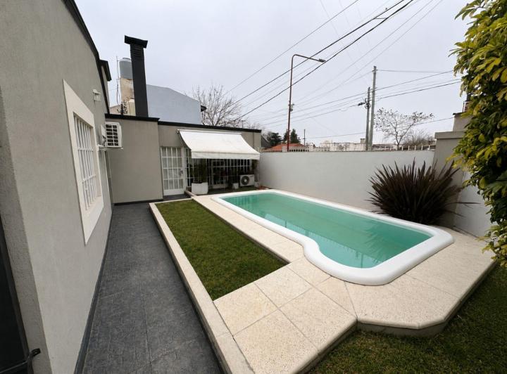 Casa · 150m² · 7 Ambientes · 1 Cochera