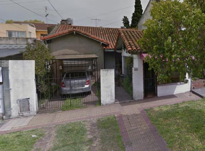 Casa · 200m² · 5 Ambientes · 2 Cocheras