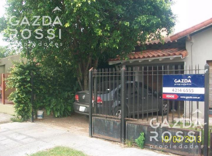 Casa · 320m² · 5 Ambientes · 1 Cochera