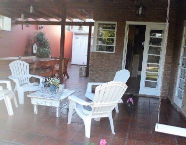 Casa · 320m² · 5 Ambientes