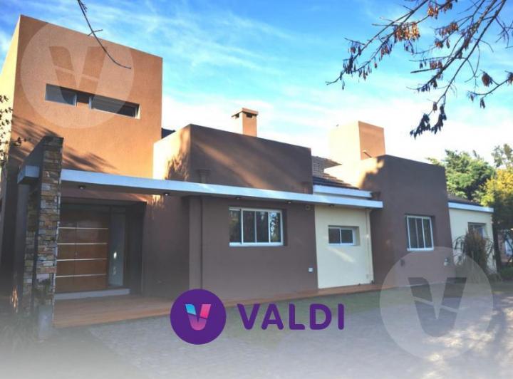 Casa · 300m² · 6 Ambientes