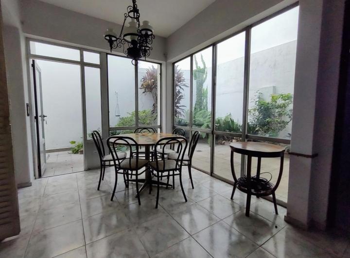 Casa · 120m² · 5 Ambientes