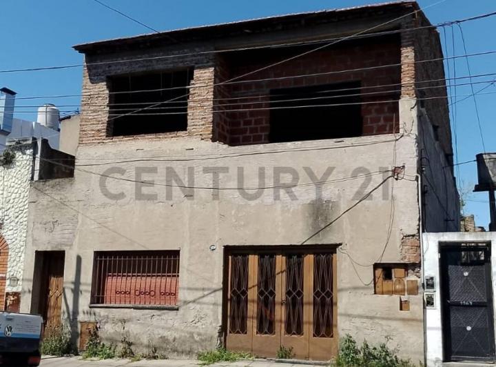 Casa · 120m² · 4 Ambientes · 1 Cochera