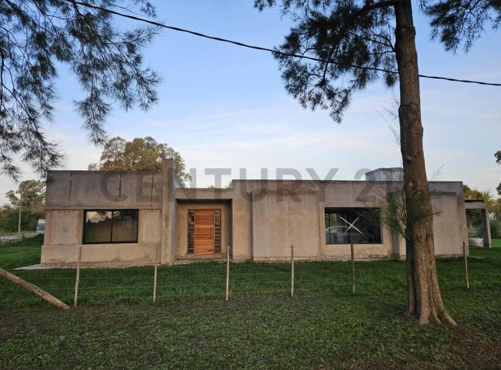 Casa · 168m² · 5 Ambientes · 2 Cocheras