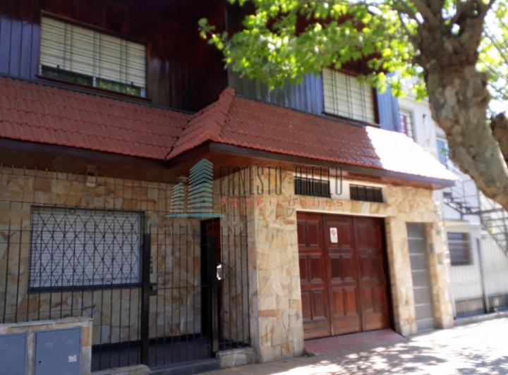 Casa · 115m² · 5 Ambientes · 1 Cochera