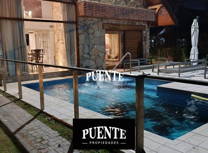 Casa · 188m² · 5 Ambientes · 1 Cochera