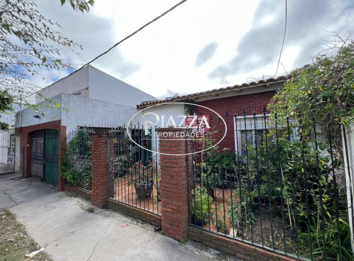 Casa · 307m² · 6 Ambientes · 1 Cochera