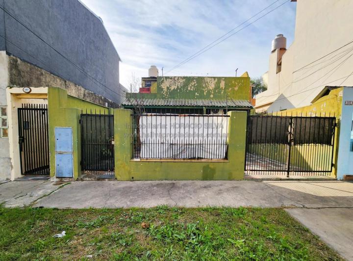 Casa · 144m² · 6 Ambientes · 1 Cochera