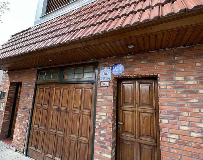 Casa · 200ha · 5 Ambientes
