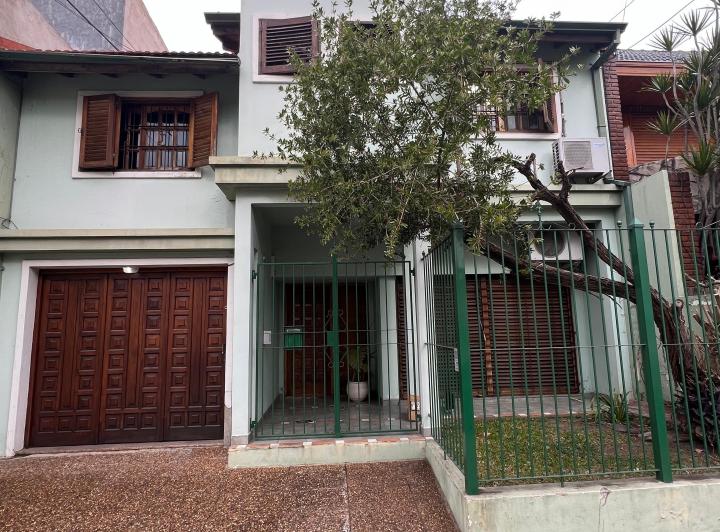 Casa · 175m² · 6 Ambientes · 1 Cochera