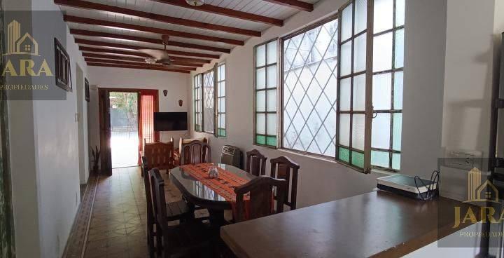 Casa · 130m² · 5 Ambientes · 1 Cochera