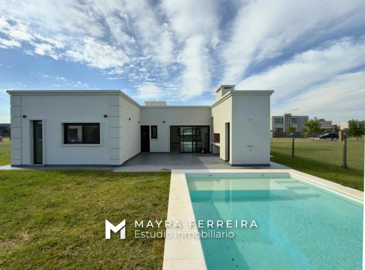 Casa · 169m² · 5 Ambientes · 2 Cocheras