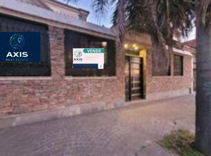 Casa · 382ha · 9 Ambientes · 1 Cochera