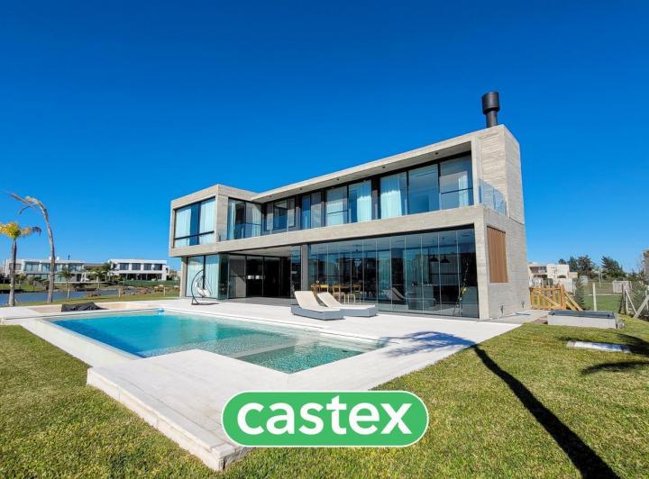 Casa · 600m² · 6 Ambientes