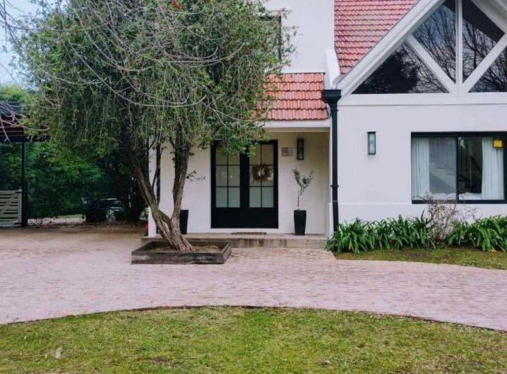 Casa · 202m² · 1 Ambiente · 1 Cochera