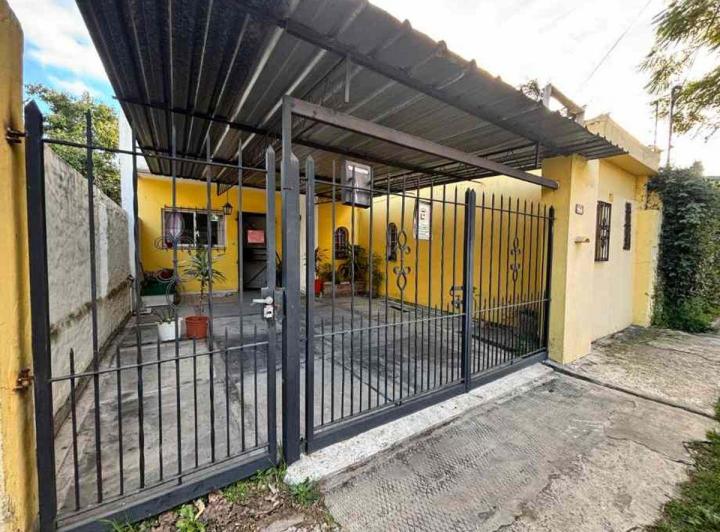 Casa · 166m² · 5 Ambientes · 1 Cochera