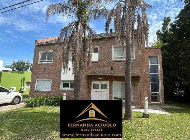 Casa · 253m² · 5 Ambientes