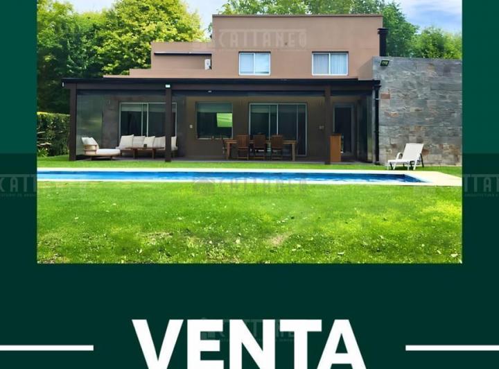 Casa · 278m² · 5 Ambientes · 2 Cocheras