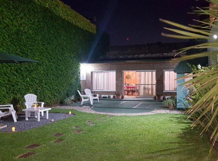 Casa · 243m² · 7 Ambientes · 1 Cochera