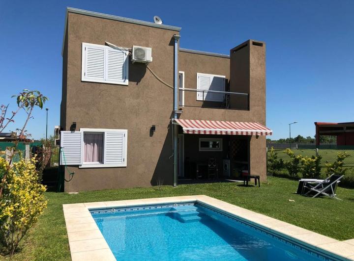 Casa · 120m² · 5 Ambientes · 1 Cochera