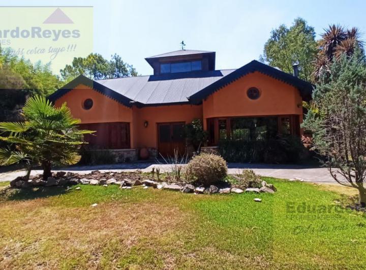 Casa · 200m² · 5 Ambientes