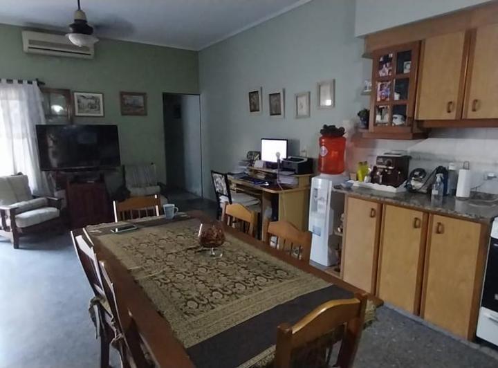 Casa · 150m² · 5 Ambientes · 1 Cochera
