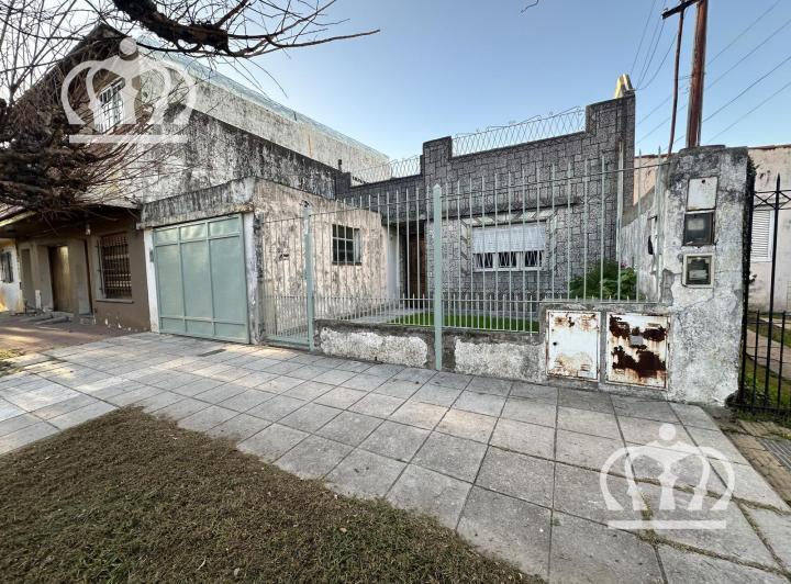 Casa · 171m² · 5 Ambientes · 1 Cochera