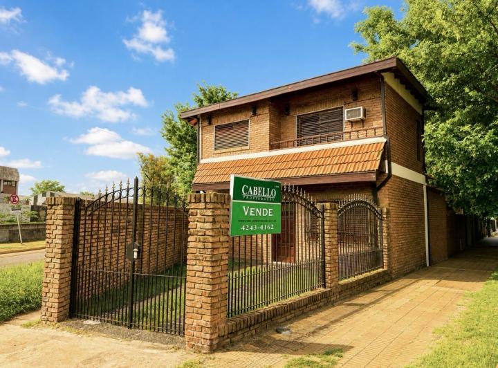 Casa · 100m² · 5 Ambientes · 1 Cochera