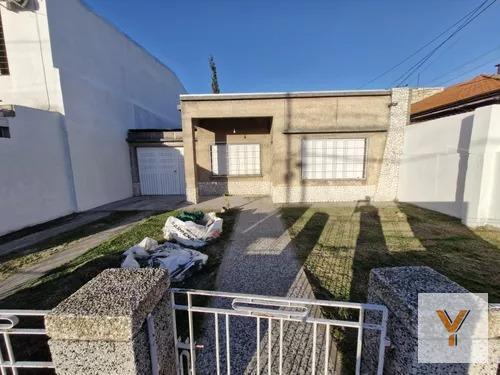 Casa · 180m² · 7 Ambientes