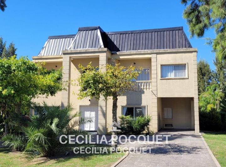 Casa · 320m² · 6 Ambientes · 1 Cochera