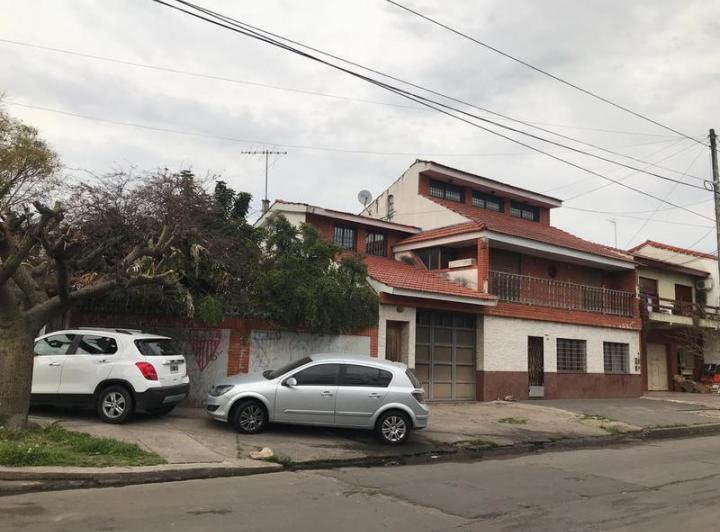 Casa · 150m² · 5 Ambientes