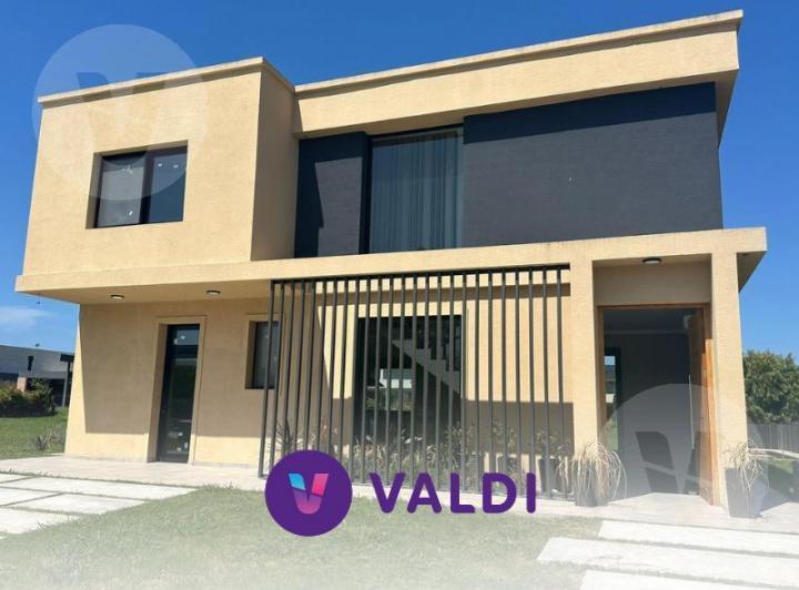 Casa · 207m² · 5 Ambientes