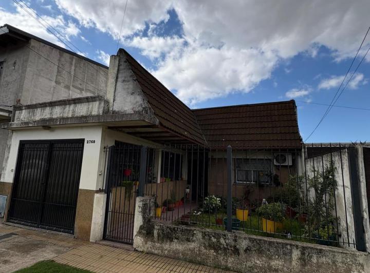 Casa · 273m² · 5 Ambientes · 1 Cochera
