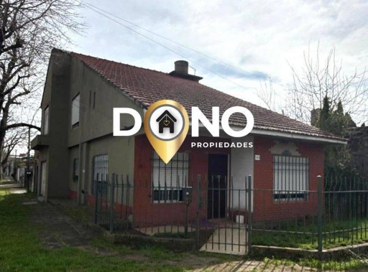 Casa · 180m² · 6 Ambientes · 2 Cocheras