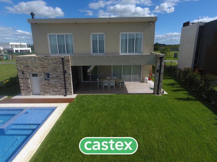 Casa · 360m² · 6 Ambientes