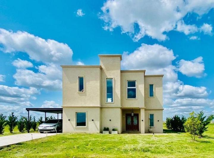 Casa · 189m² · 5 Ambientes · 1 Cochera
