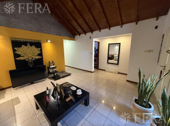 Casa · 119m² · 5 Ambientes · 1 Cochera
