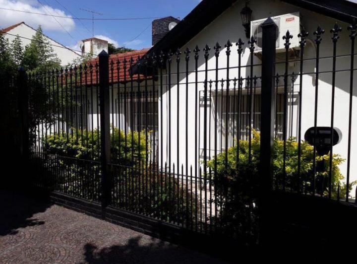 Casa · 300m² · 5 Ambientes