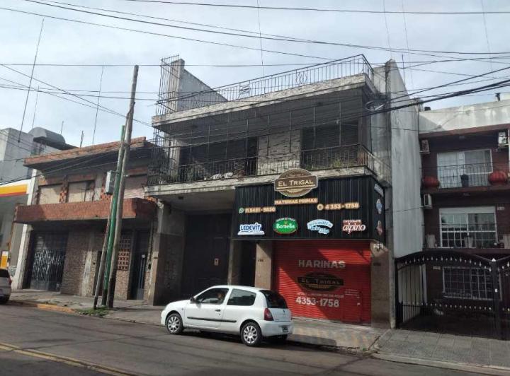 Casa · 484m² · 6 Ambientes · 1 Cochera