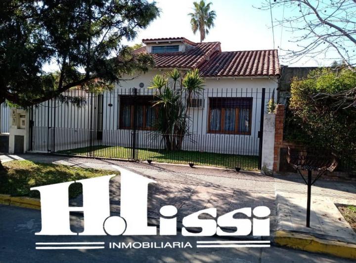 Casa · 120m² · 6 Ambientes · 1 Cochera