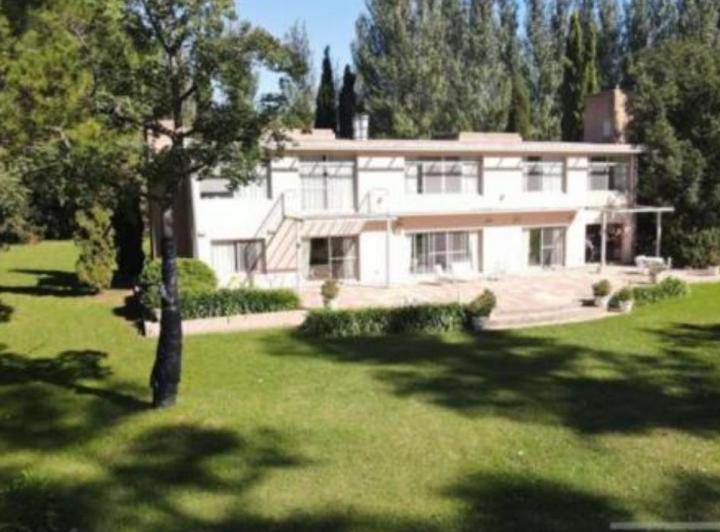 Casa · 500m² · 7 Ambientes