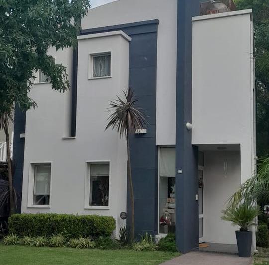 Casa · 150m² · 5 Ambientes