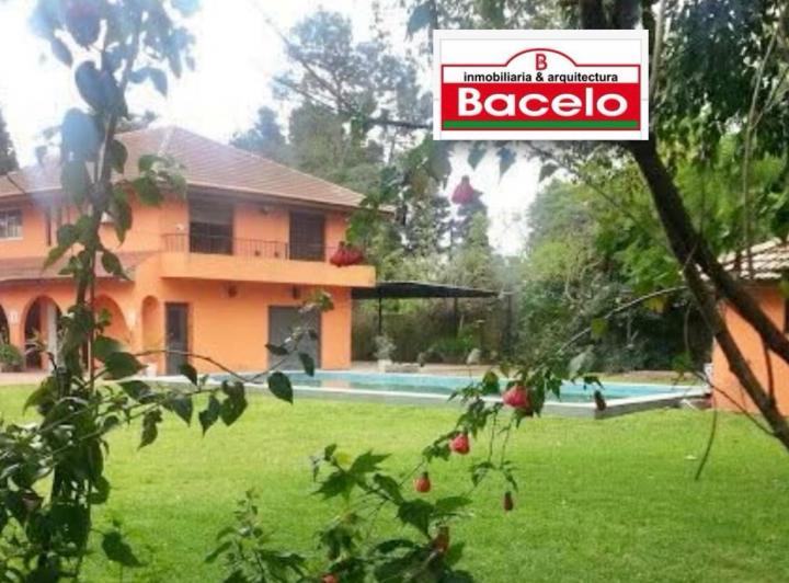 Casa · 371m² · 8 Ambientes · 20 Cocheras