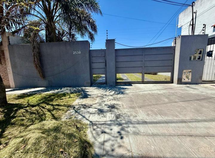 Casa · 204m² · 5 Ambientes · 2 Cocheras